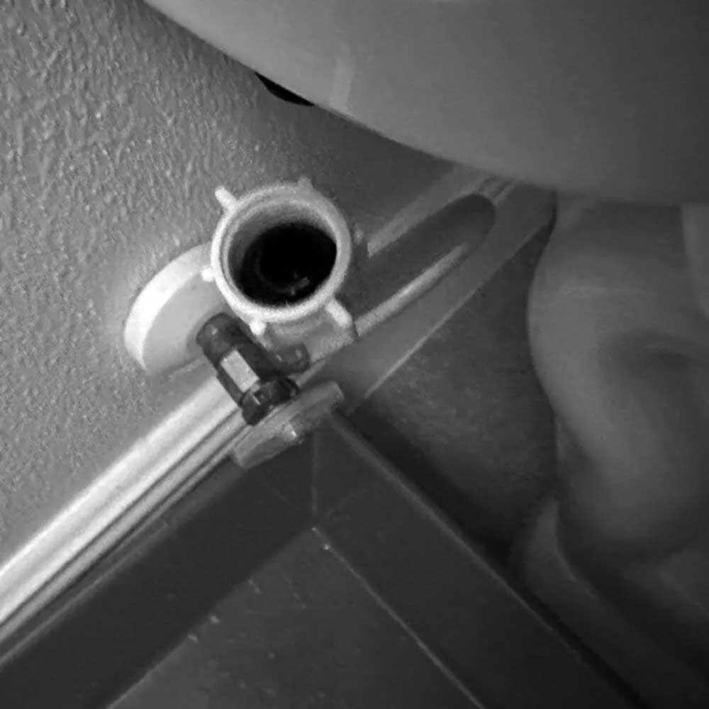 Unscrew Water Hose